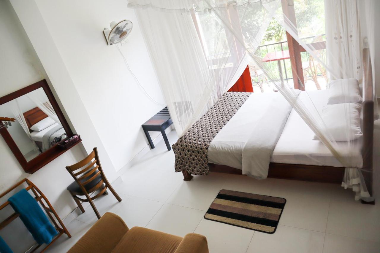 Magnet Hotel Ела Екстериор снимка