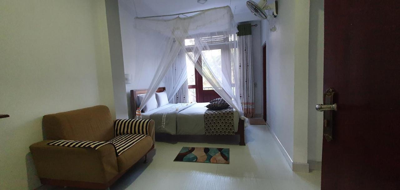 Magnet Hotel Ела Екстериор снимка