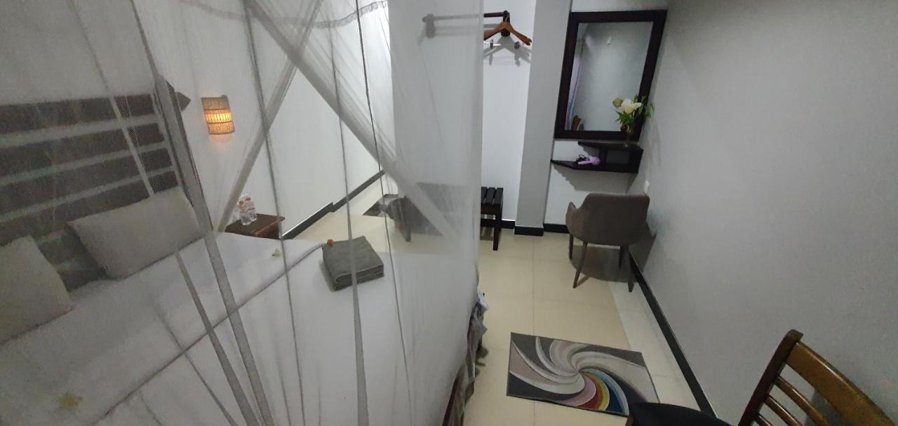 Magnet Hotel Ела Екстериор снимка
